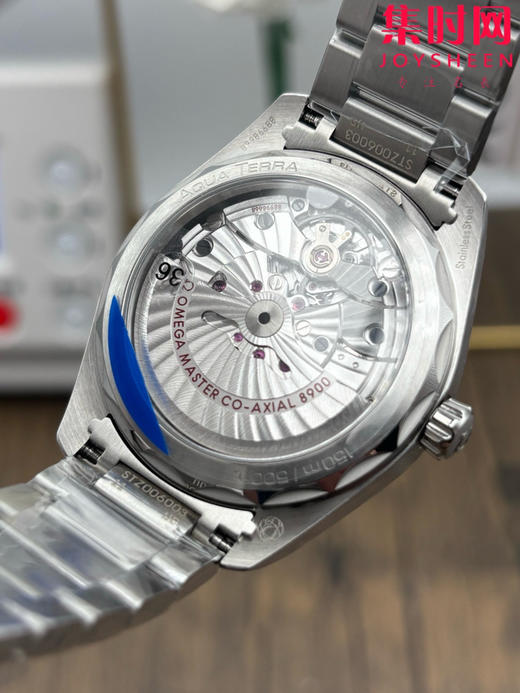 欧米茄VS海马150米系列 柚木绿 6点位日历 Aqua Terra 150米腕表 8900一体机 男士腕表 表径41mm 商品图8