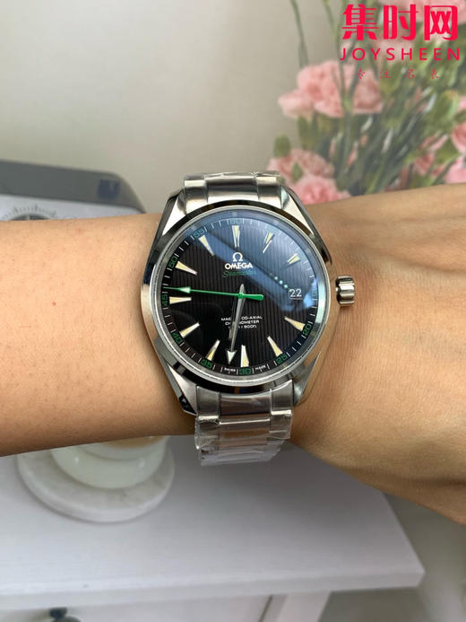 欧米茄VS海马150米系列 绿针海马 高尔夫版 3点位日历 Aqua Terra 150米腕表 8500一体机 男士腕表
表径41.5mm 商品图8