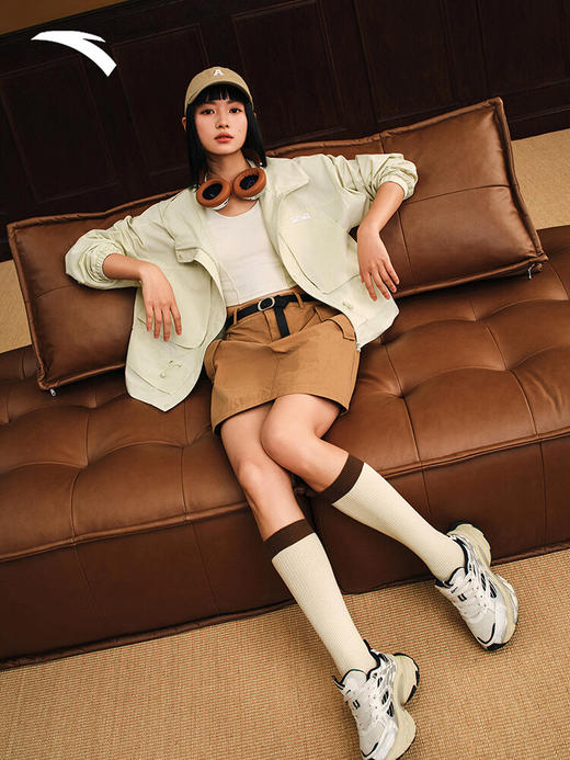 安踏【关晓彤同款】工装风休闲外套 女新款宽松梭织运动上衣162538603 浅柠黄-2 商品图1