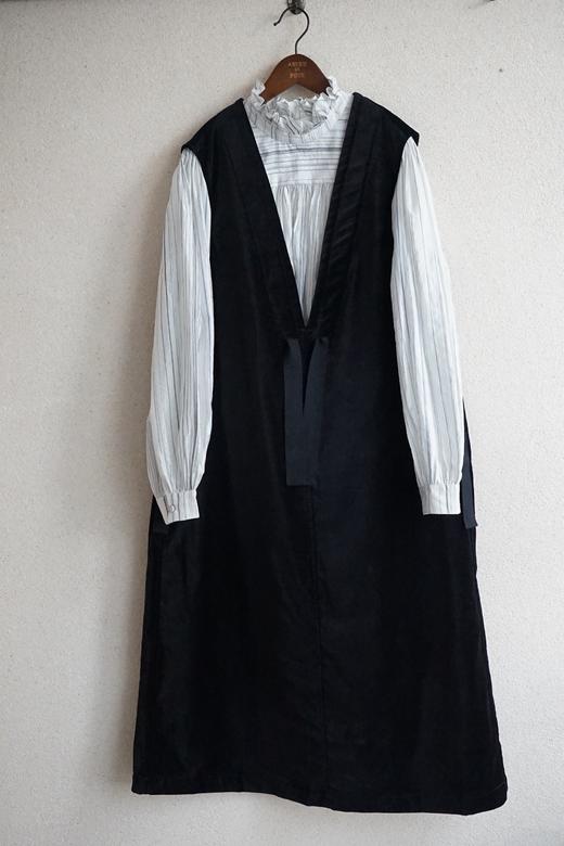 SUSURI 天鹅绒v领无袖连衣裙 商品图10