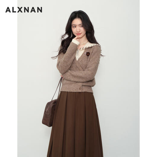 鹿向南「日光漫邮」设计感卡其色拼接针织衫女秋新款气质长袖毛衣 商品图2