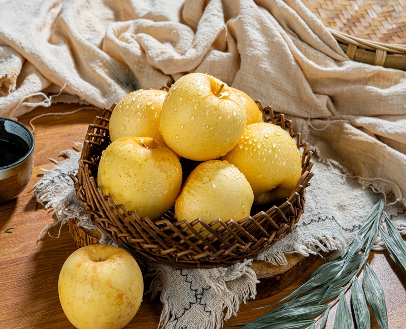 现摘现发【黄金维纳斯苹果】 原生态不打蜡，脆甜多汁，自带苹果香气