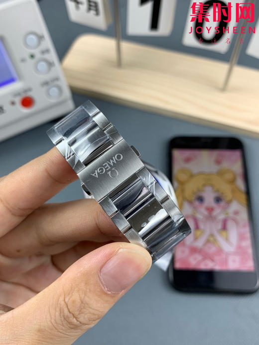 VS欧米茄海马世界时系列 VS海马世界时深海之蓝 蓝海马 海马世界时钢带款 男士腕表 表径43mm Aqua Terra 世界时腕表 商品图7