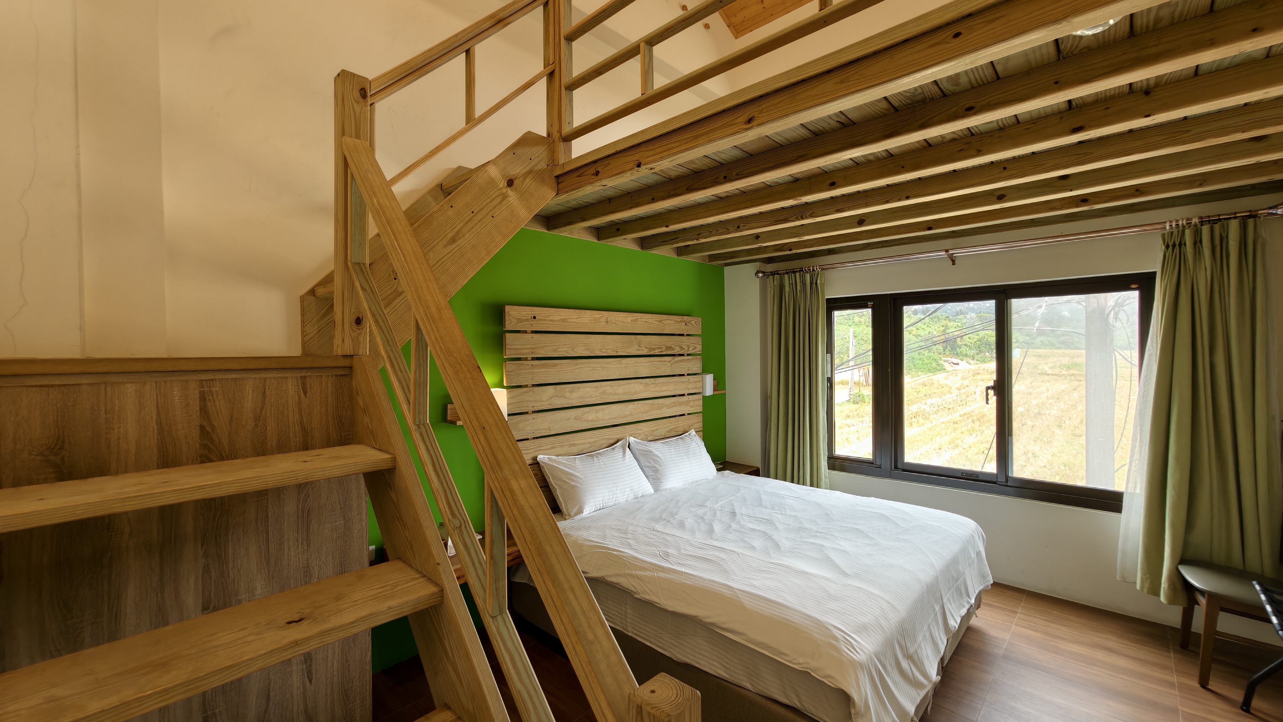 王老爷【风车馆】202山景四人房大玩咖会员价