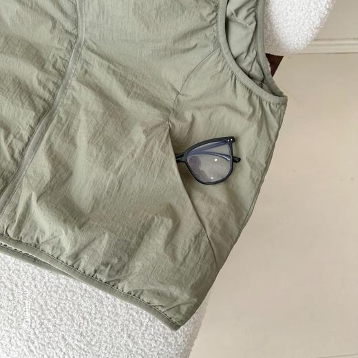 老米优品🎈3-5天发！内夹100%羊毛《轻量化羊毛水波纹立领男士云绒暖马甲 》专为20℃温差场景设计，轻量保暖！WT251018A 商品图5