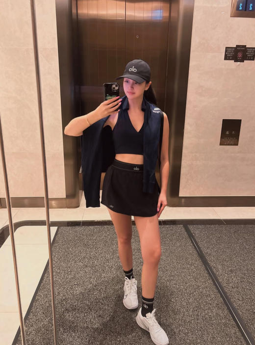 代购💰380/双！袜届新晋人气王来了🔥Jisoo同款ALO袜子合集！外贸工厂订单一体机工艺，抑菌防臭 ✅超多颜色可选，适配各种穿搭风格 ✅薄款/厚款都有，承包你一年四季的袜子！36~42码 商品图6