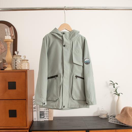 点此购买 120-165哈吉斯秋冬季中大童口袋款冲锋服秋冬款风衣外套 gl 332963 商品图4