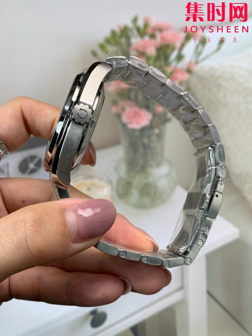 欧米茄VS海马150米系列 大黄蜂 3点位日历 Aqua Terra 150米腕表 8508一体机 男士腕表 表径41.5mm 商品图4