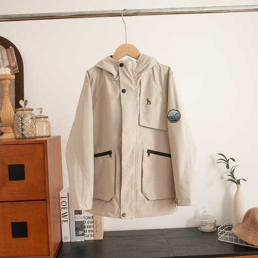 点此购买 120-165哈吉斯秋冬季中大童口袋款冲锋服秋冬款风衣外套 gl 332963 商品图2