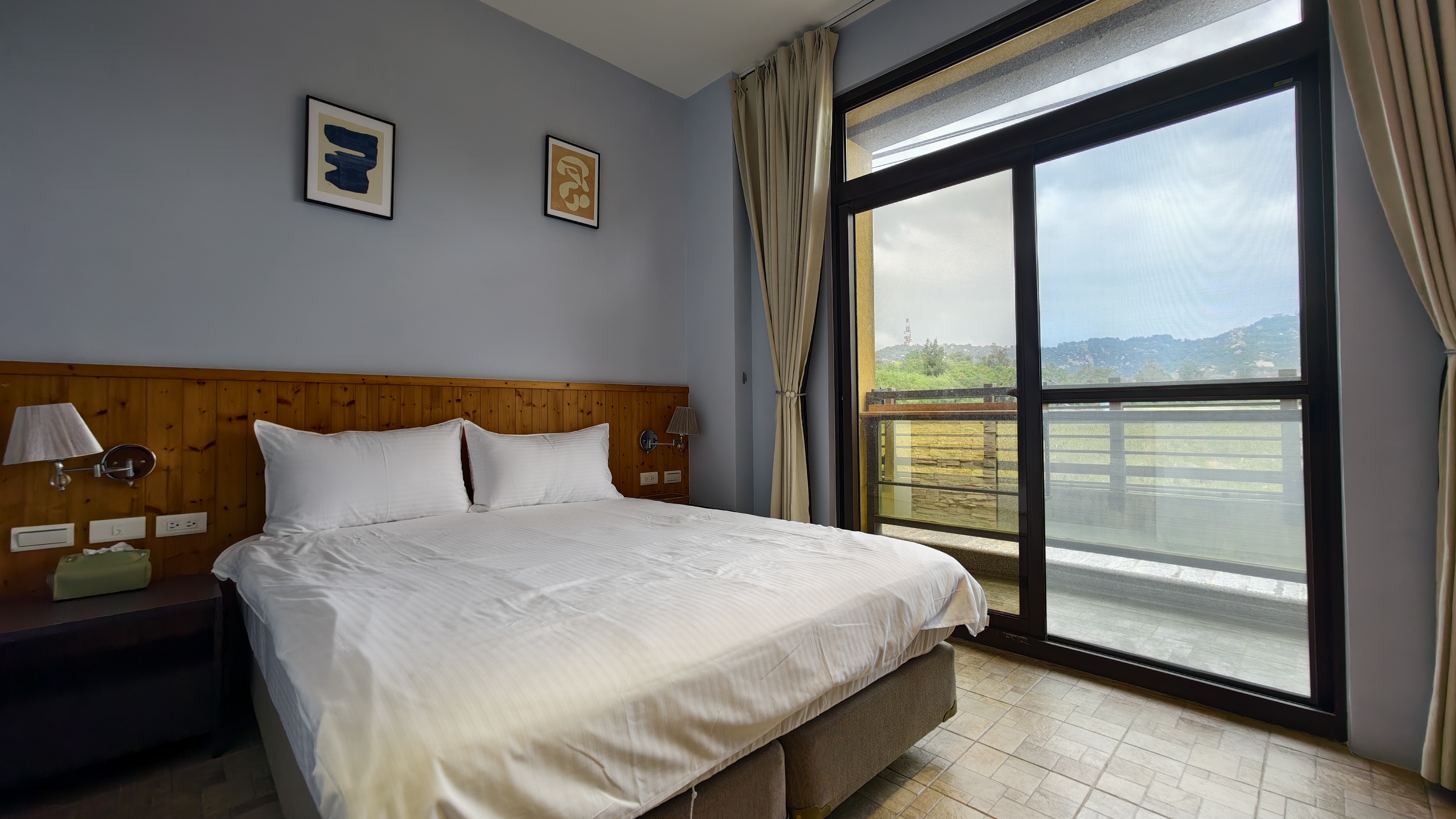 王老爷【花园馆】103山景阳台大床房大玩咖会员价