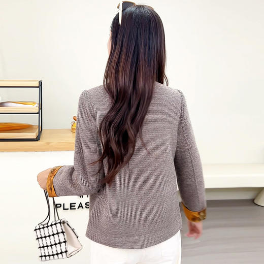 QYM AM5C061-Y复古盘扣小香风外套2短款休闲上衣 商品图3