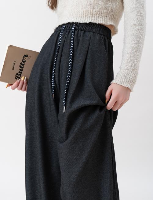 老米优品🎈3天左右发！松弛感穿搭少不了~~！《宽松版型弯刀山本裤》显瘦，慵懒，百搭！不挑身材穿搭~ 商品图4