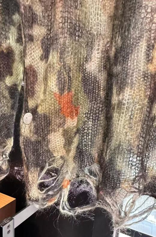 女款做旧破洞针织衫 商品图2