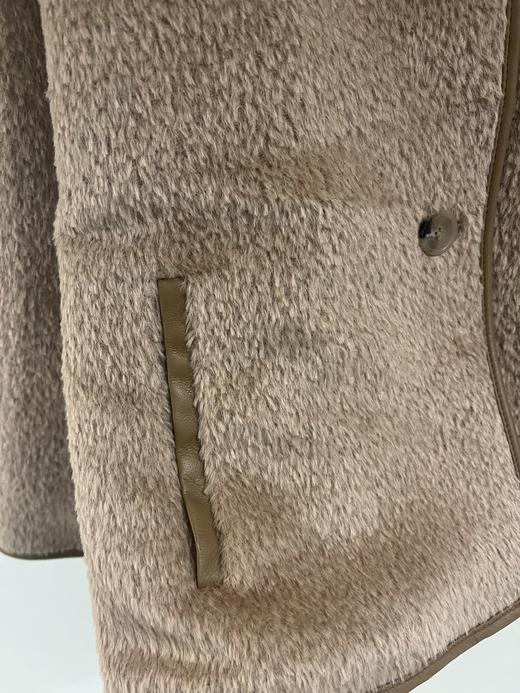 女款翻领外套 商品图2