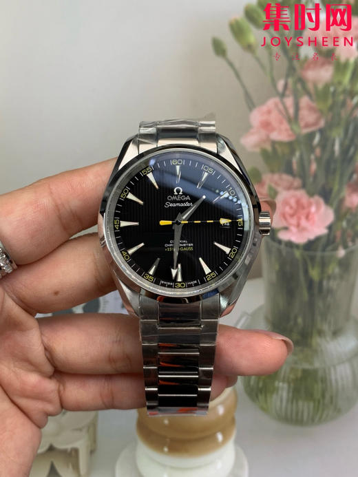 欧米茄VS海马150米系列 大黄蜂 3点位日历 Aqua Terra 150米腕表 8508一体机 男士腕表 表径41.5mm 商品图0