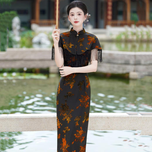 SC22305高端国风新中式长款秋季无袖旗袍改良年轻款女高级感披肩两件套装 商品图1