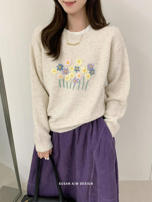 2025韩系温柔手工立体钩花质感保暖套头毛衣！女秋冬新款宽松上衣！ 商品图1