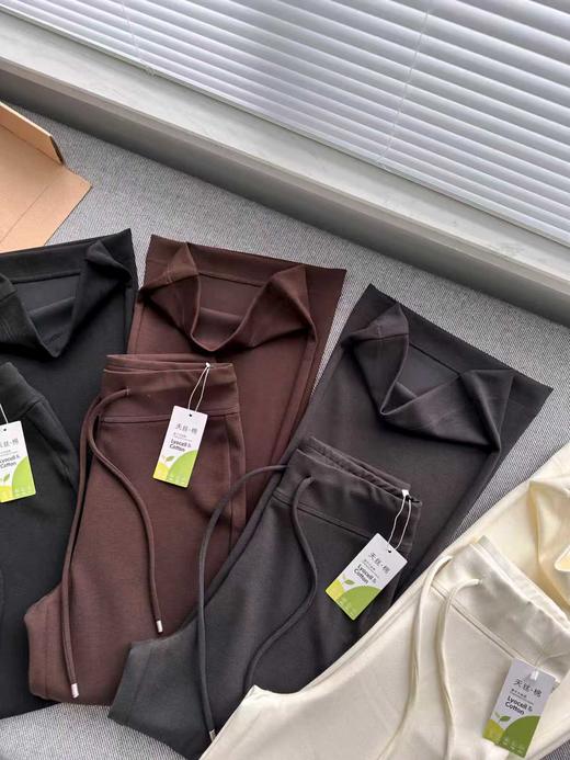 巨好穿高腰微喇神仙裤！塑形能手！小翘臀警告！✅弹力面料+高腰段稳固收腹，勾勒腰臀曲线 ✅适配所有腿型，一秒穿出大长腿！提臀+高腰收腹+显瘦+显腿直，多位一体！ 商品图12