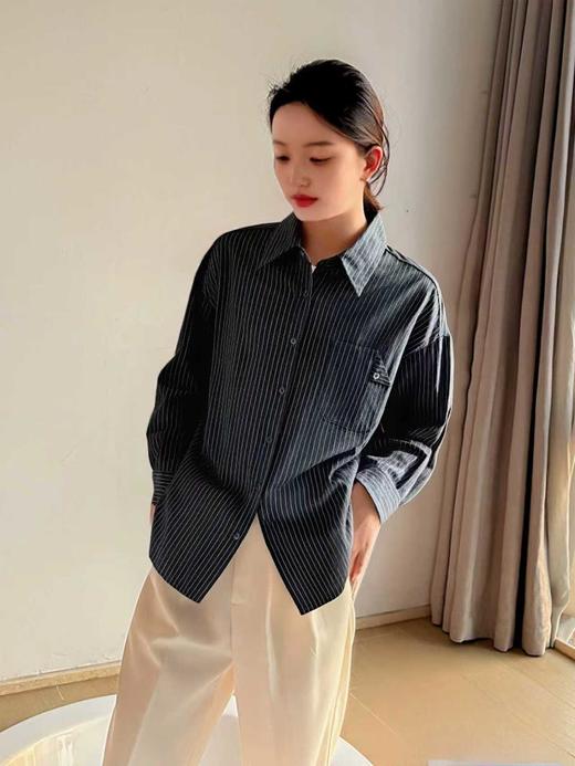 【秋新品】古泥7807深灰条纹长袖衬衫-喜出 商品图0