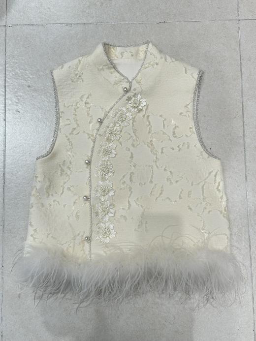 【门店同款】ENJOY冬季“暖冬雅致”雪径叩松中式马夹 167294856 商品图0