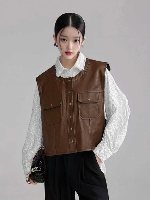 12.12错过没有！清货不退【秋新品】25238高级感PU➕粘胶纤维百搭美拉德马甲-喜出 商品图1