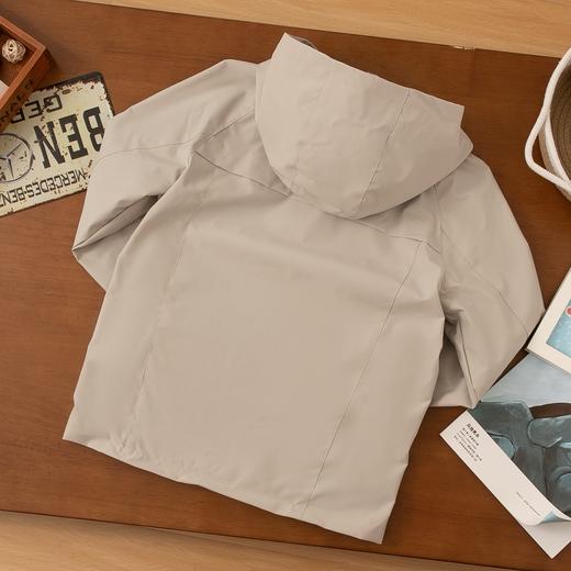 点此购买 120-165哈吉斯秋冬季中大童口袋款冲锋服秋冬款风衣外套 gl 332963 商品图11