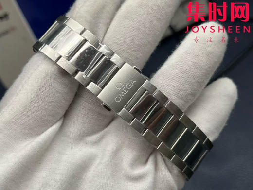 欧米茄VS海马150米系列 柚木蓝 小蓝针 6点位日历 Aqua Terra 150米腕表 8900一体机 男士腕表 表径41mm 商品图8