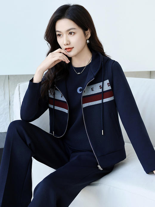 SP55-6577 运动套装女春秋季2025新款时尚休闲服大码宽松连帽马甲卫衣三件套 商品图3