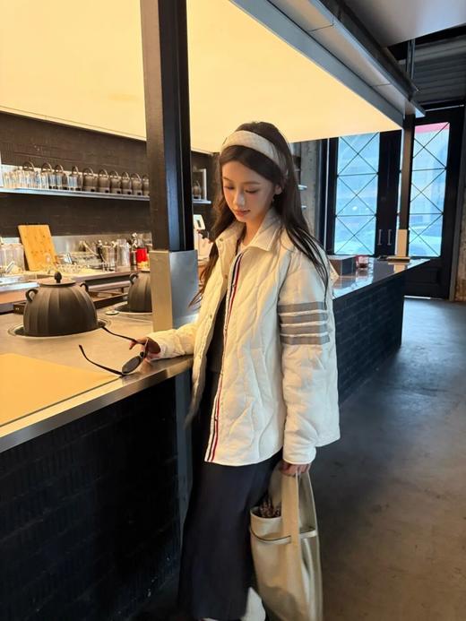 汤*布朗翻领轻便羽绒服 90白鸭绒 双层水压红白蓝撞色门襟原版条纹里布 四条杠夹克羽绒服 商品图0