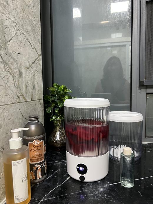 【全净抑菌洗衣杯】1.9L容量，单次可洗一件贴身内衣/三条轻薄内裤/三条宝宝口水巾/三双短袜，单次充电3小时支持20次清洗！PC材质杯体，注入抑菌成分，接触衣物无化学残留 商品图2