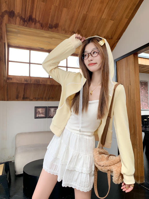 【189元任选2件】最后一波现货！奶呼呼黄色修身连帽卫衣外套 商品图8