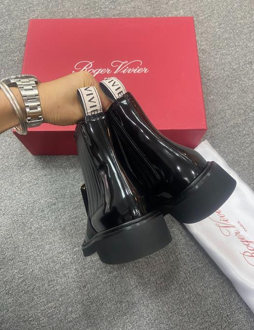 女款金扣短靴 商品图2