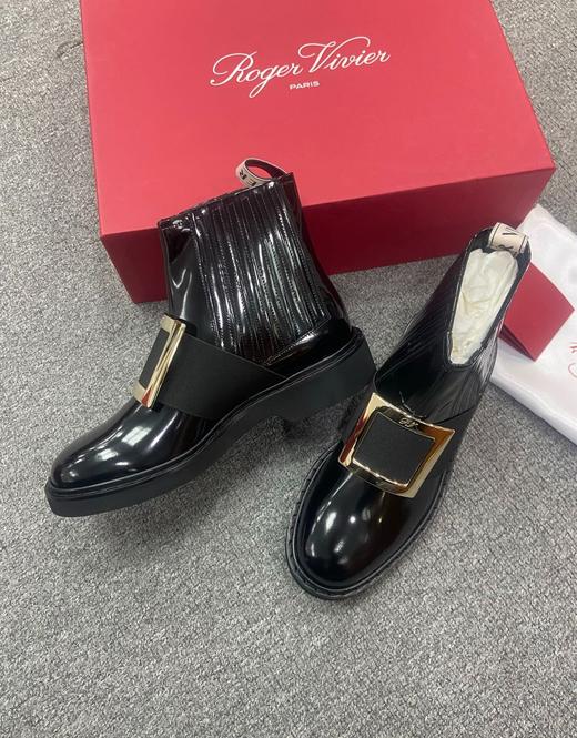 女款金扣短靴 商品图1