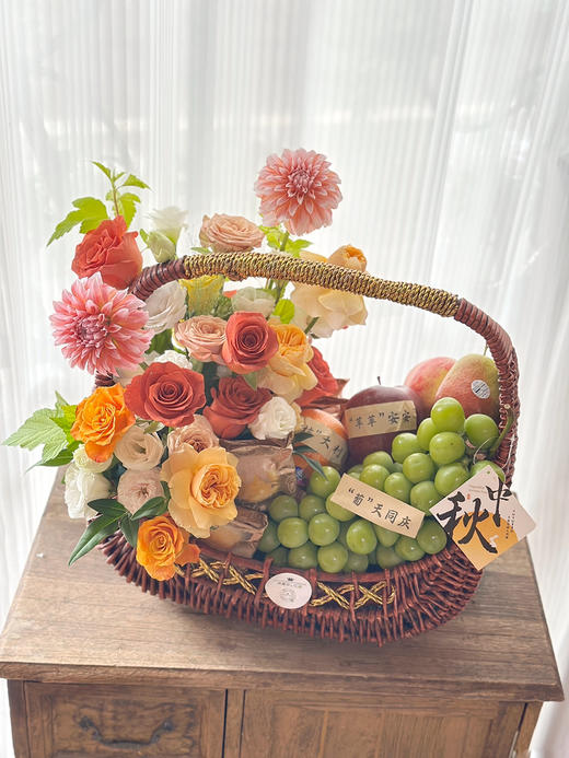 超大鲜花 水果手提花篮 商品图3