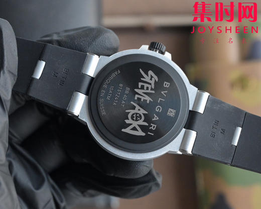 宝格丽Aluminium系列 以"铝+橡胶"的创新材质组合重新定义奢华运动 男士腕表 表径40mm 商品图6