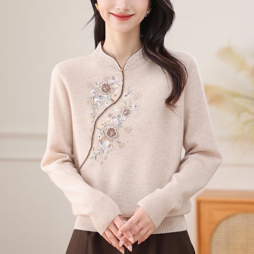 QF 62-72A国风刺绣上衣时髦洋气羊毛衫 商品图0
