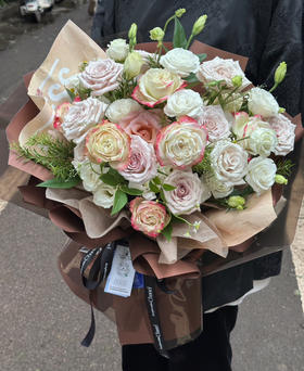 半开放式 插花泥花束