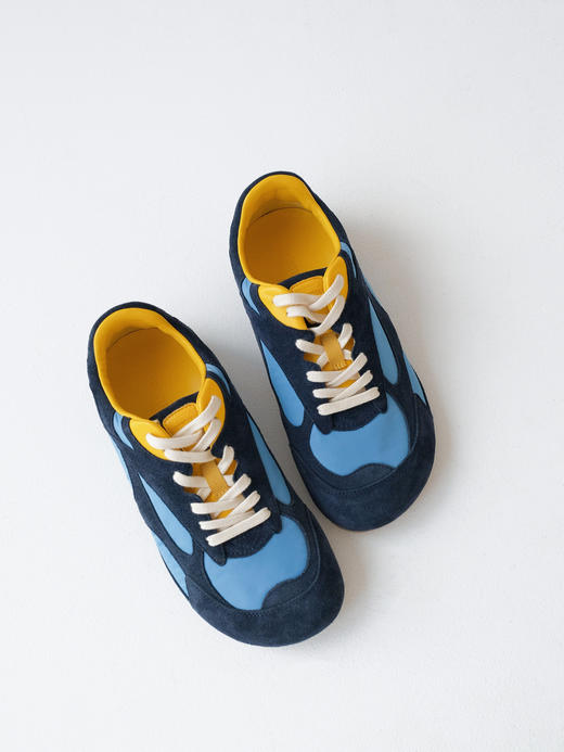 葆蝶家Orbit小牛 闪亮圆头系带薄底鞋低 生活休闲鞋（DBG） 商品图6