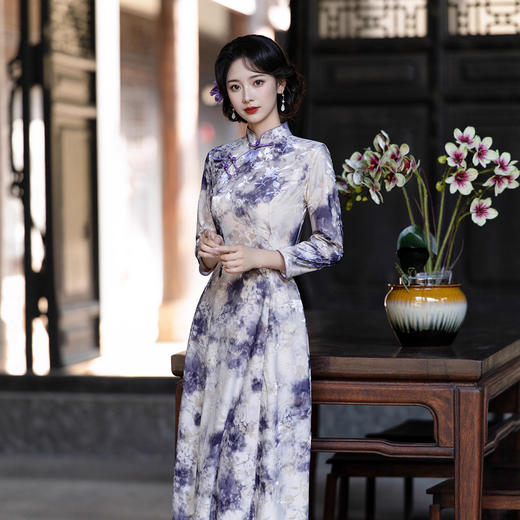 扎染旗袍2025年新款秋冬款改良年轻妈妈新中式国风女装气质连衣裙 商品图2