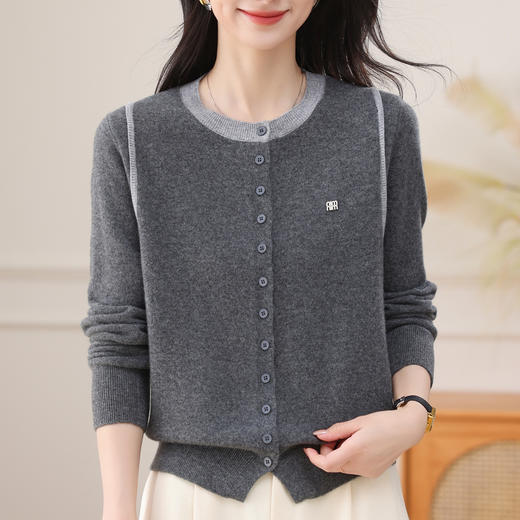 QF 62-747A圆领纯羊毛衫针织衫气质宽松毛衣 商品图1