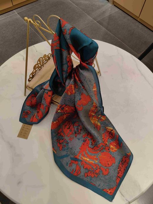 优品堂『迷缀』70×70桑蚕丝方巾 商品图9