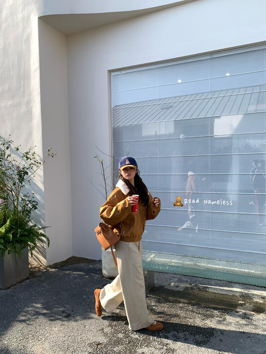 Read Nameless /Miu系羊羔毛领麂皮棉服 2025/10/20 商品图10