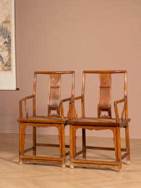 清	黄花梨三攒靠背螭龙纹南官帽椅（一对）