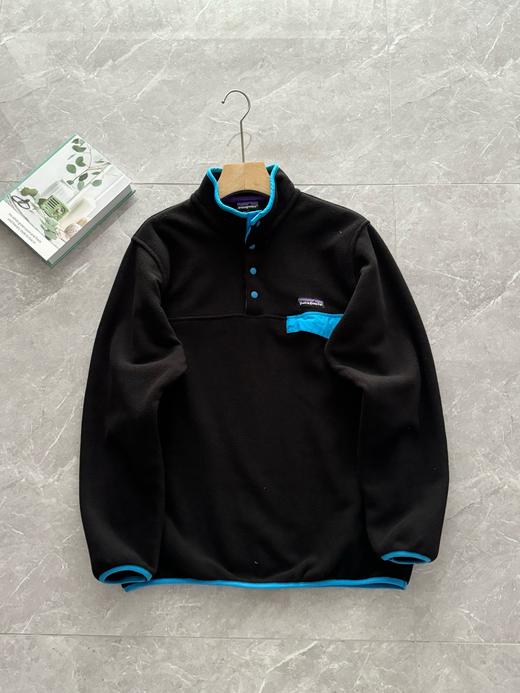 把山间的柔软暖意，穿进城市日常，巴塔 抓绒立领套头衫 商品图1