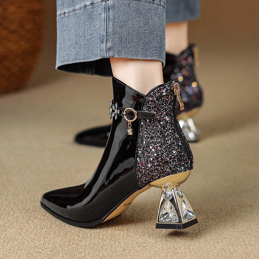 【预售5天】秋冬新款头层牛皮马丁靴女短靴粗跟尖头酒红色时尚超洋气女靴XME&898-806 商品图3