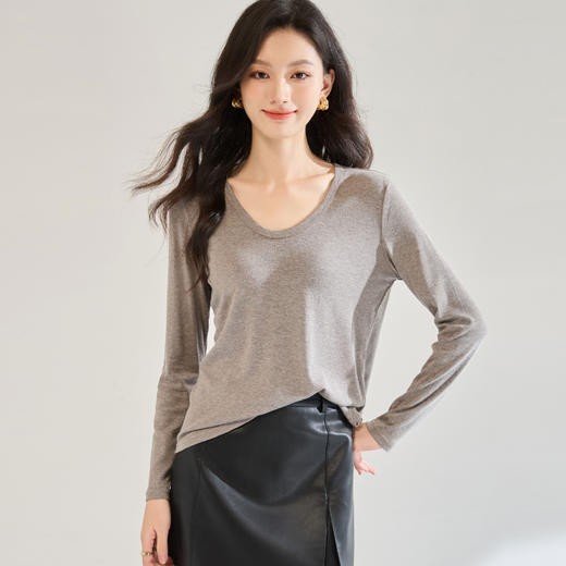 2025秋装新款修身长袖T恤简约通勤百搭圆领显瘦上衣打底衫！ 商品图1