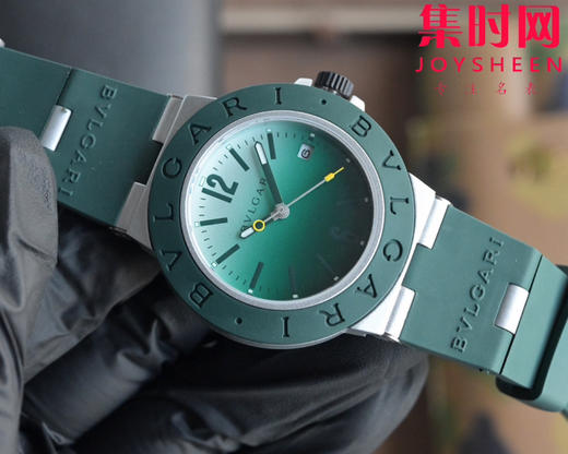 宝格丽Aluminium系列 以"铝+橡胶"的创新材质组合重新定义奢华运动 男士腕表 表径40mm 商品图3