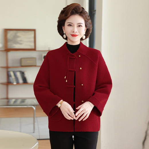 Q1108中式女装洋气国风中老年外套秋冬新款盘扣宽松舒适休闲妈妈装上衣 商品图3