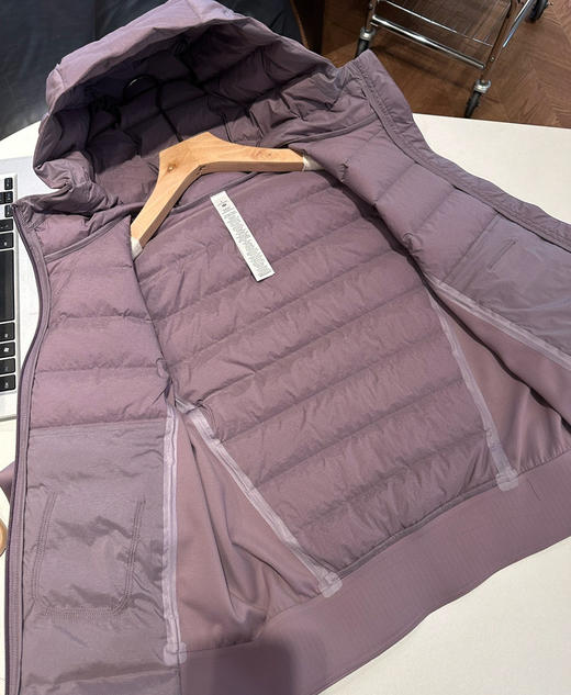 原单lu轻薄羽绒服101601 商品图13
