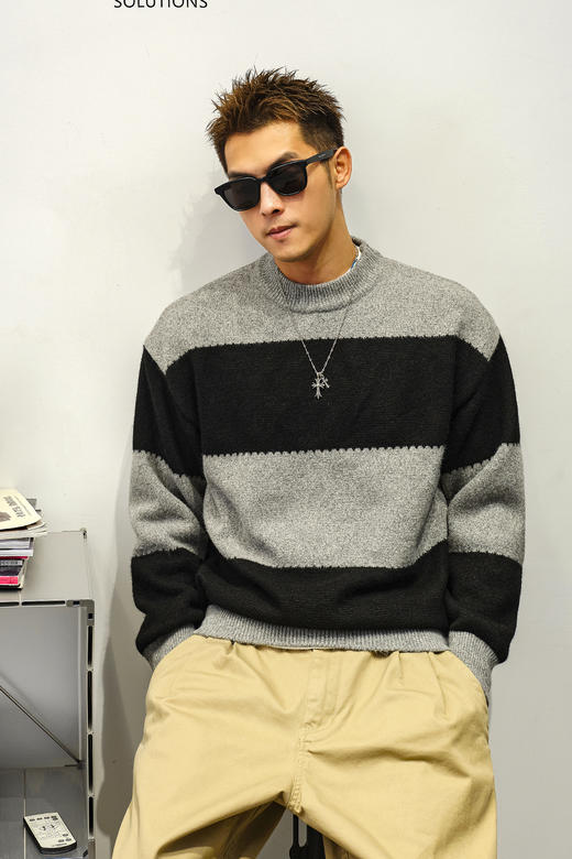 徐太浪【撞色针织 毛绒磨边】高级感圆领毛衣男秋季男装通勤上衣 商品图4